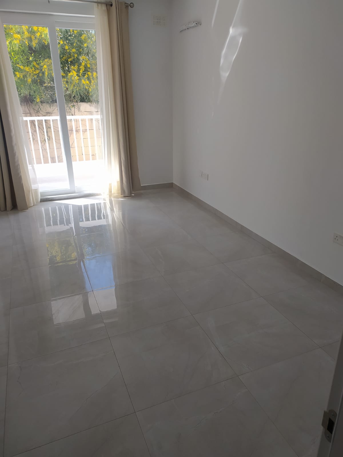 2 Bedroom Ensuite Apartment for Long Let in Xemxija - €1,800/month photo 6