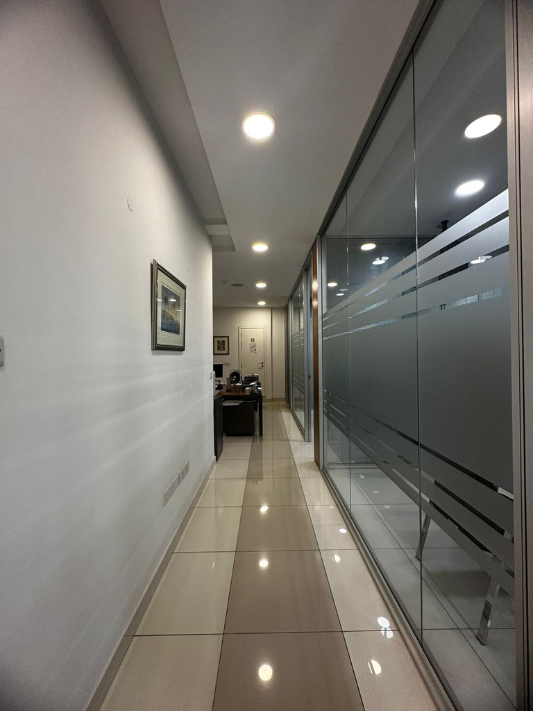 Office for Long Let in Ħamrun - €7,000/month photo 7