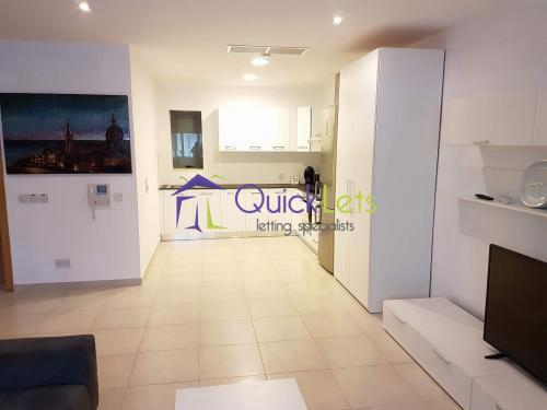 2 Bedroom Ensuite Terraced House for Long Let in Marsaskala - €1,600/month photo 6
