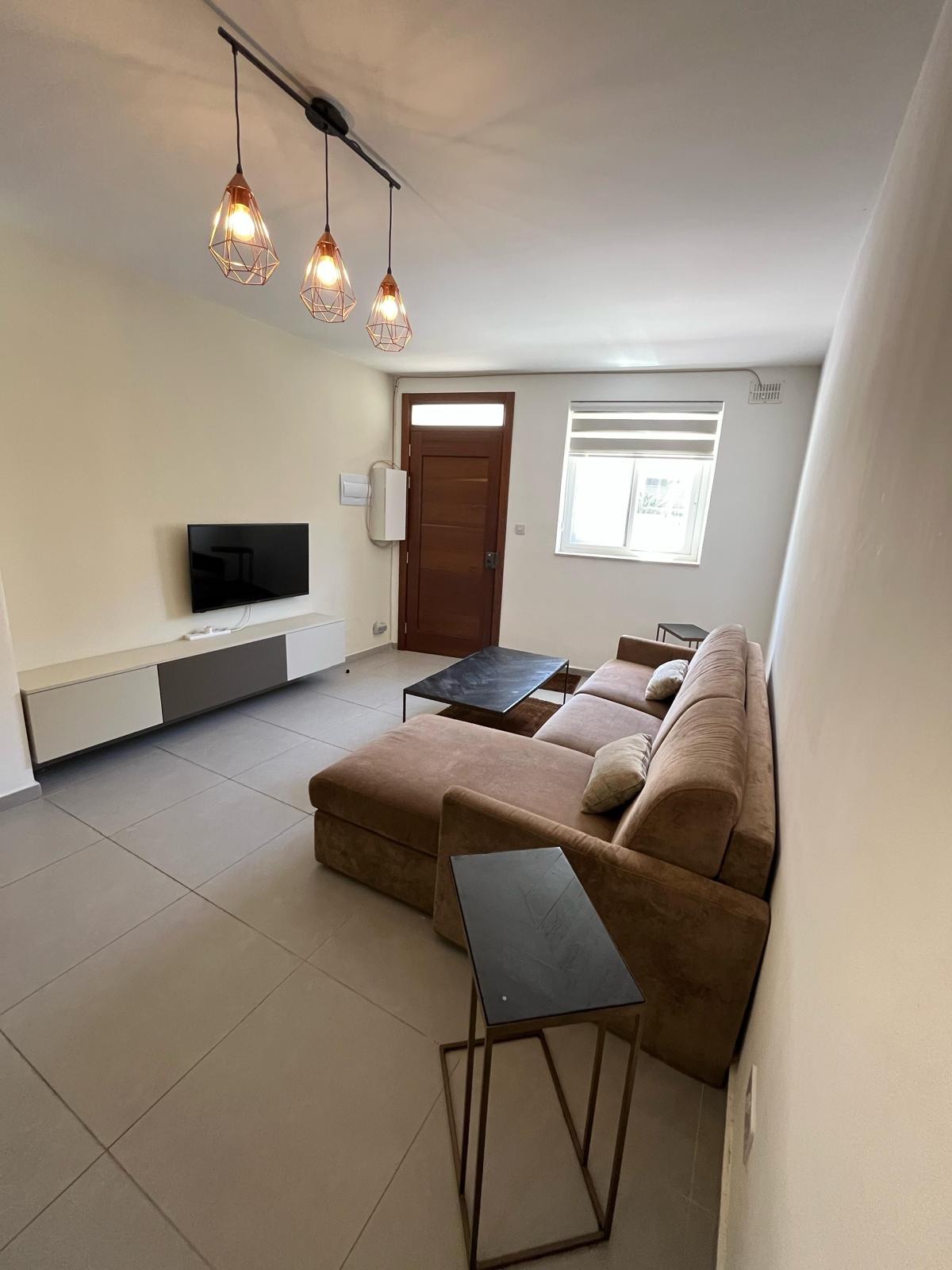 2 Bedroom Ensuite Maisonette for Long Let in Swieqi - €1,600/month photo 2