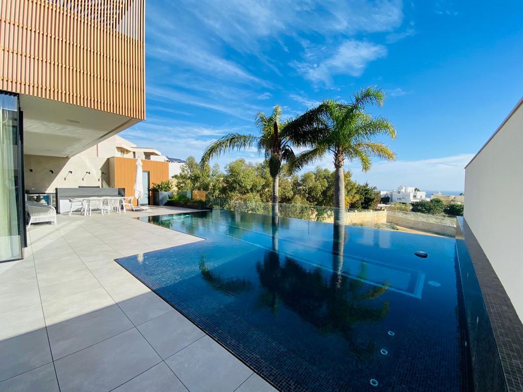 4 Bedroom Villa for Long Let in Madliena - €35,000/month