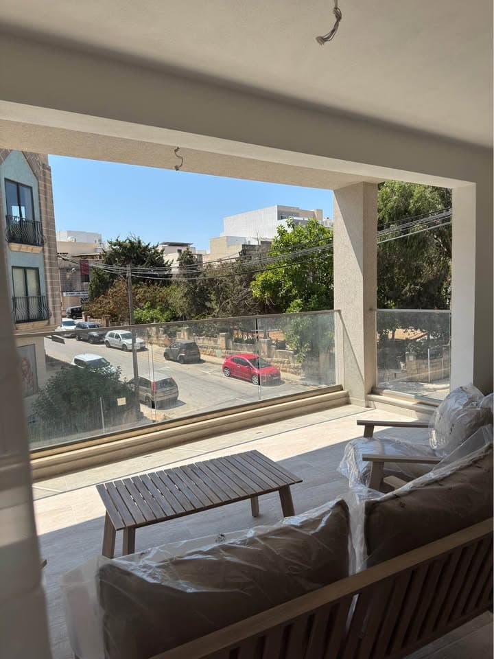Highly Finished 3-Bedroom Apartment with A Large Terrace in Swieqi