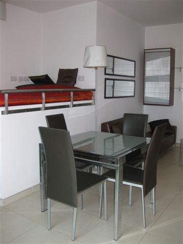 Modern 1-Bedroom Apartment on the Strand in Gzira photo 6