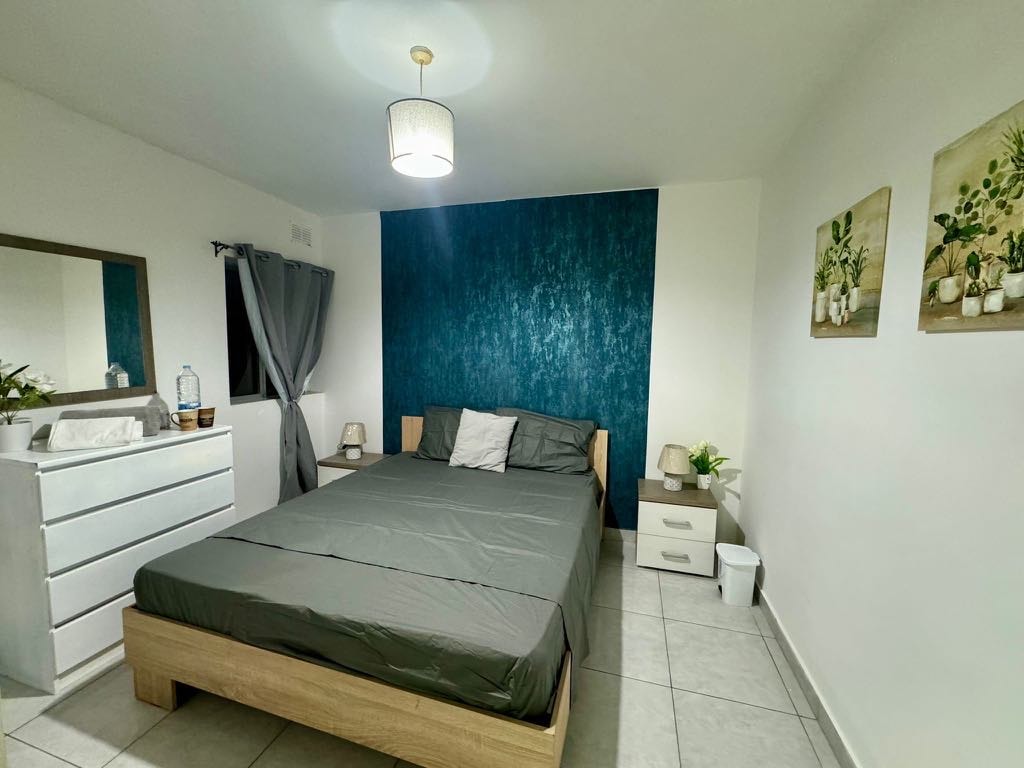 2 Bedroom Apartment for Long Let in Qawra - €1,200/month photo 5