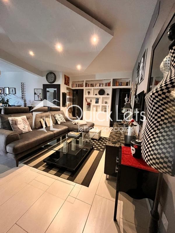 1 Bedroom Ensuite Apartment for Long Let in Naxxar - €1,350/month