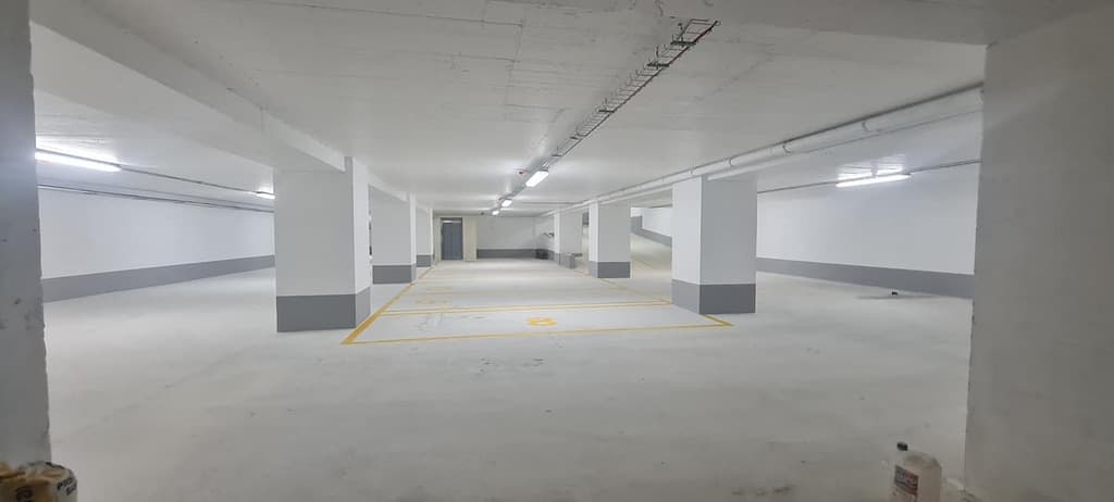 Office for Long Let in Mrieħel - €3,500/month