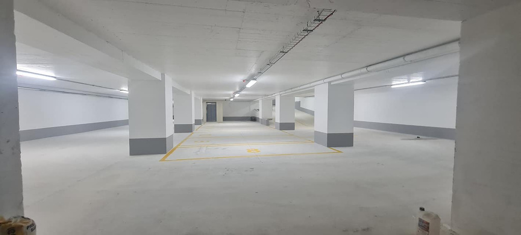 Office for Long Let in Mrieħel - €3,500/month
