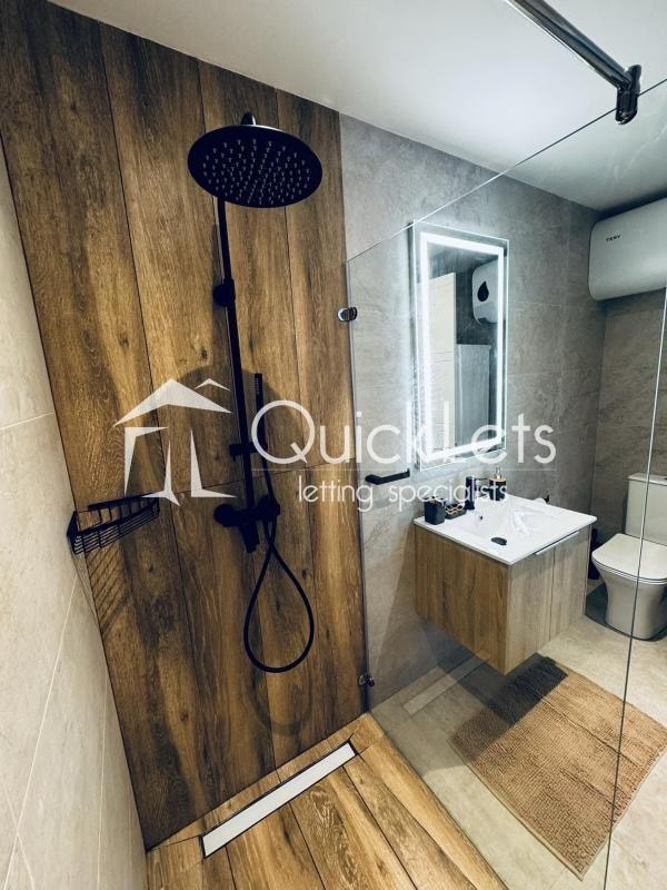 GZIRA | STUDIO APARTMENT | €1,300 /month photo 5