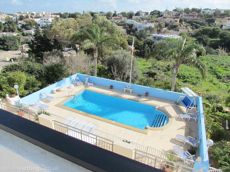 6 Bedroom Villa for Long Let in Mellieħa - €3,200/month photo 24