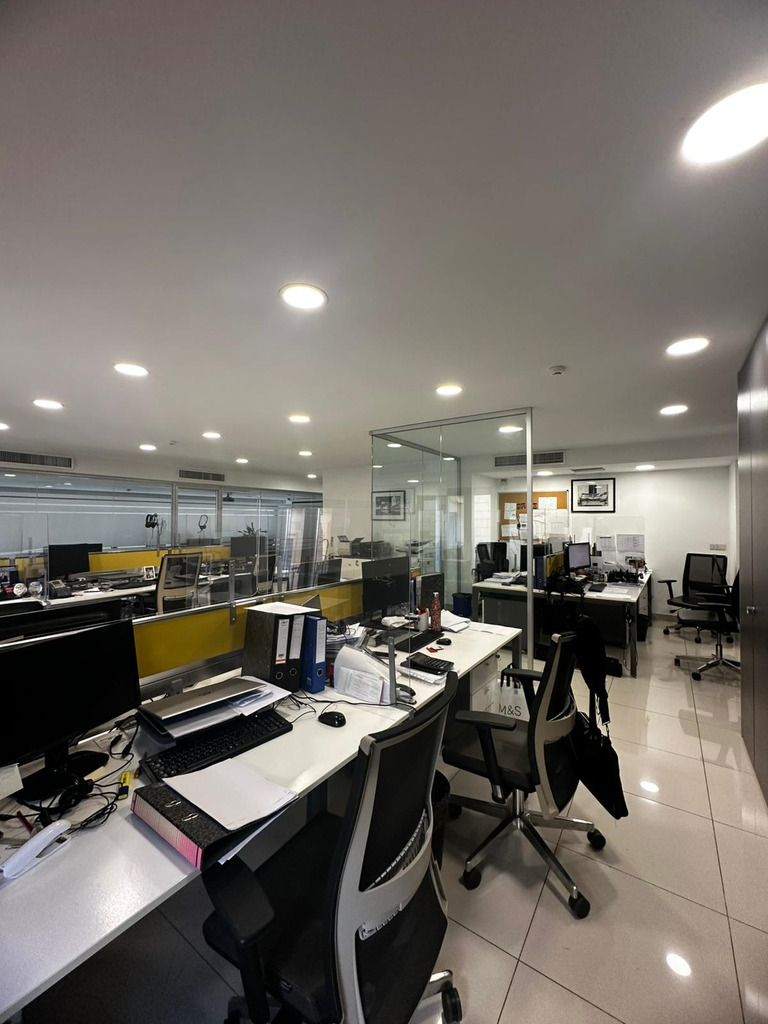 Office for Long Let in Ħamrun - €7,000/month photo 12