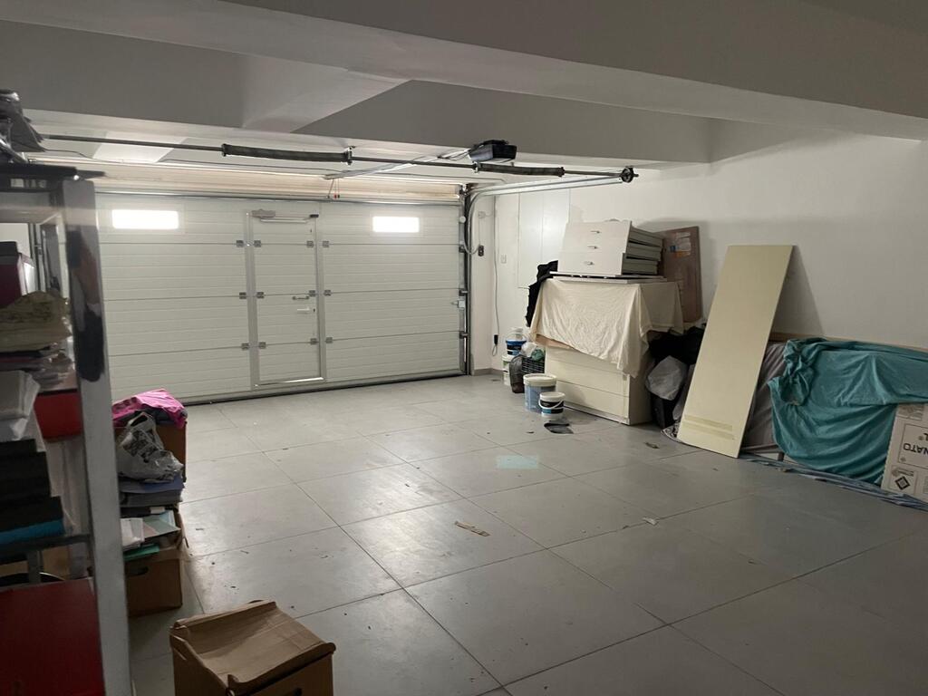 Office for Long Let in Msida - €1,600/month photo 3
