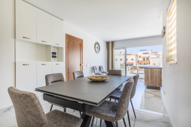 2 Bedroom Penthouse for Long Let in Mellieħa - €2,300/month photo 5