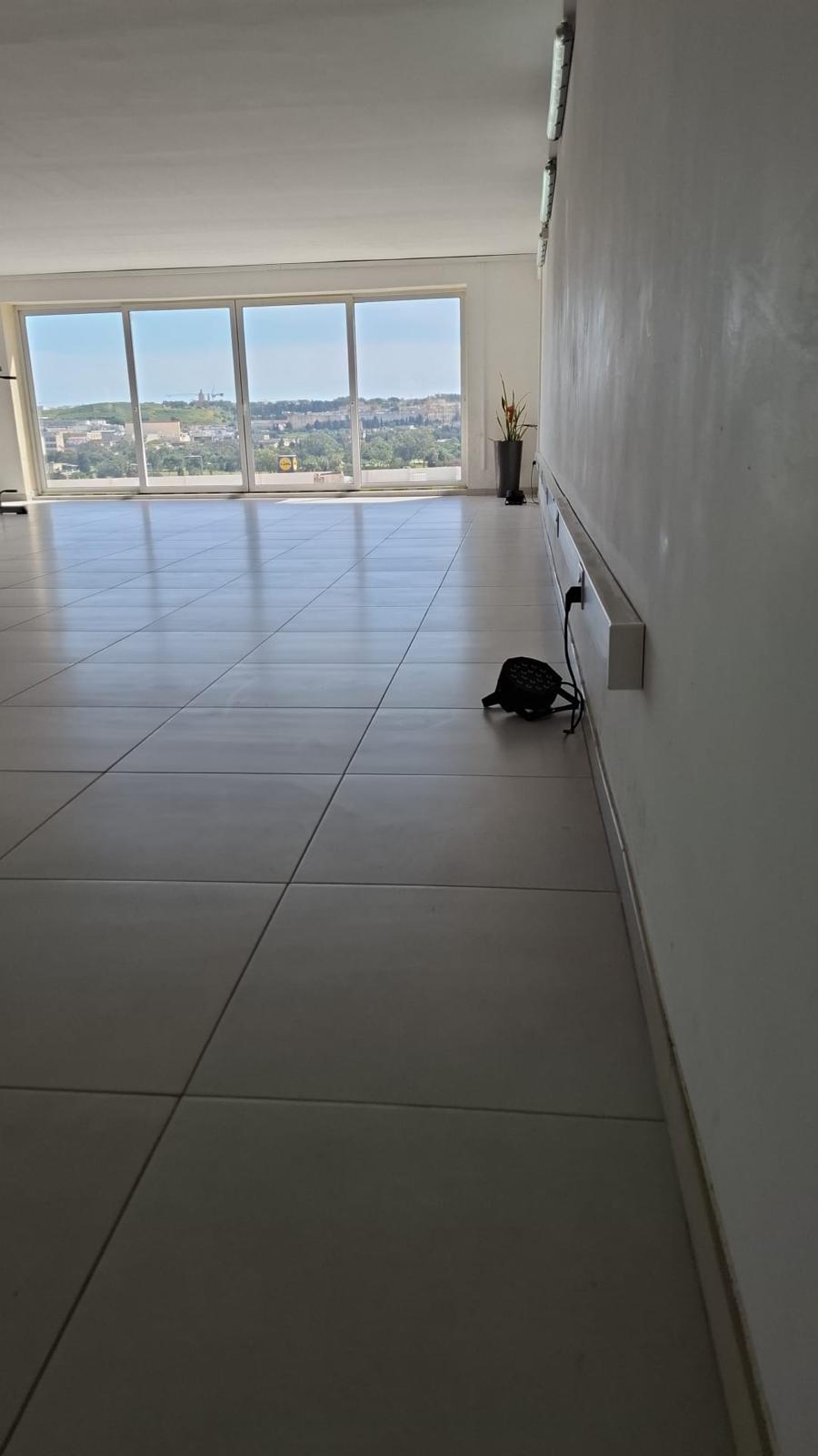 Office for Long Let in Qormi - €1,650/month photo 2
