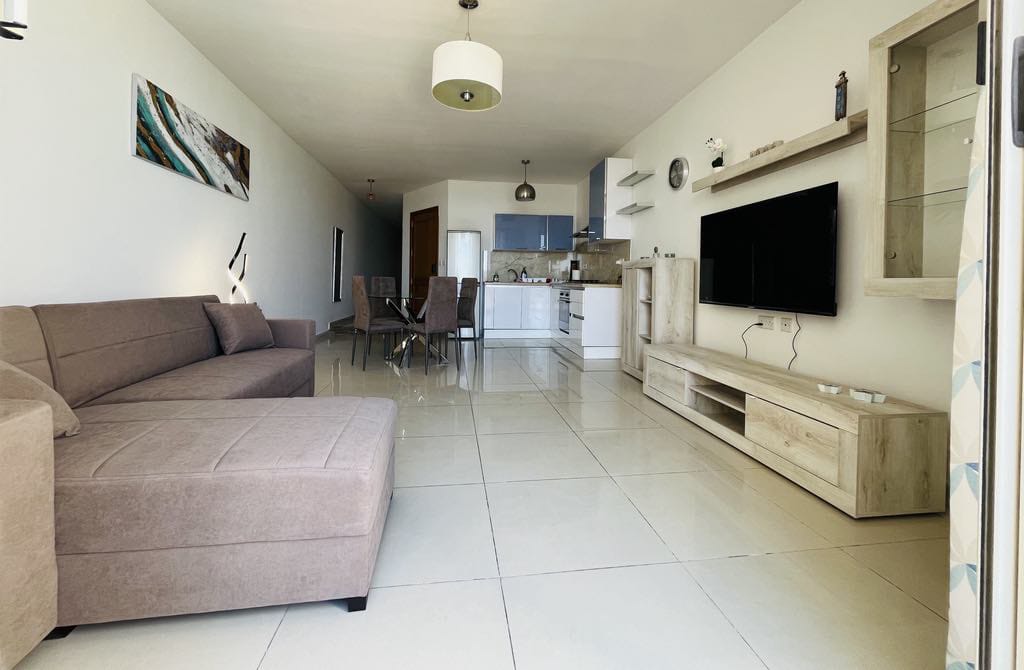 2 Bedroom Penthouse for Long Let in Qawra - €1,600/month photo 3