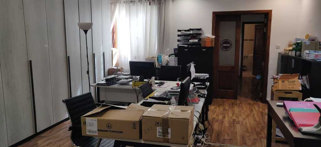 Office for Long Let in Santa Venera - €10,000/month photo 2