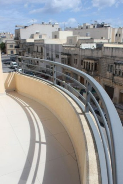 3 Bedroom Maisonette for Long Let in Naxxar - €1,700/month photo 3