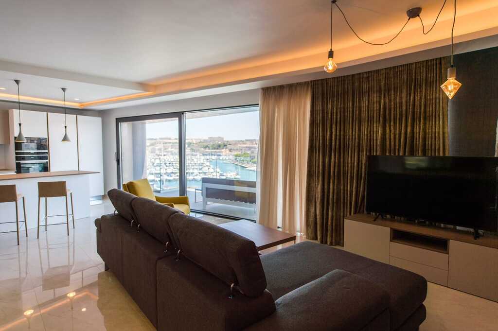 3 Bedroom Apartment for Long Let in Ta' Xbiex - €2,750/month photo 3
