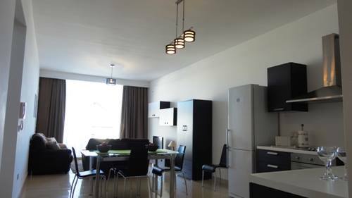 2 Bedroom Penthouse for Long Let in Gżira - €2,300/month photo 8