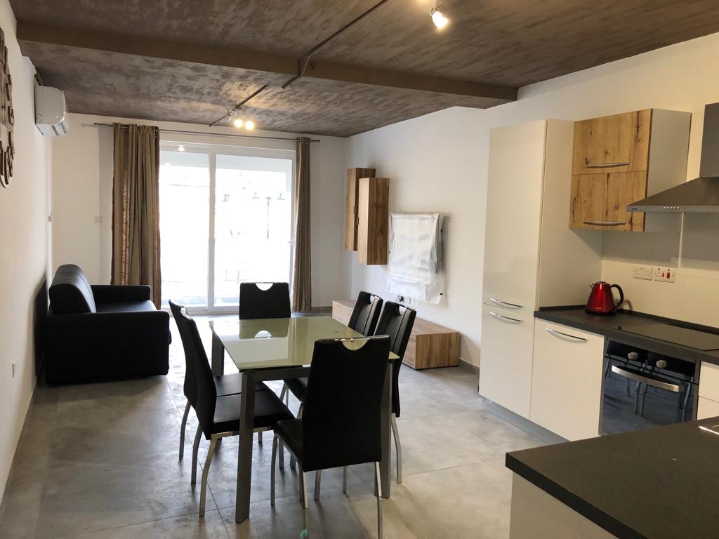 2 Bedroom Apartment for Long Let in St. Julian's - €2,000/month photo 9