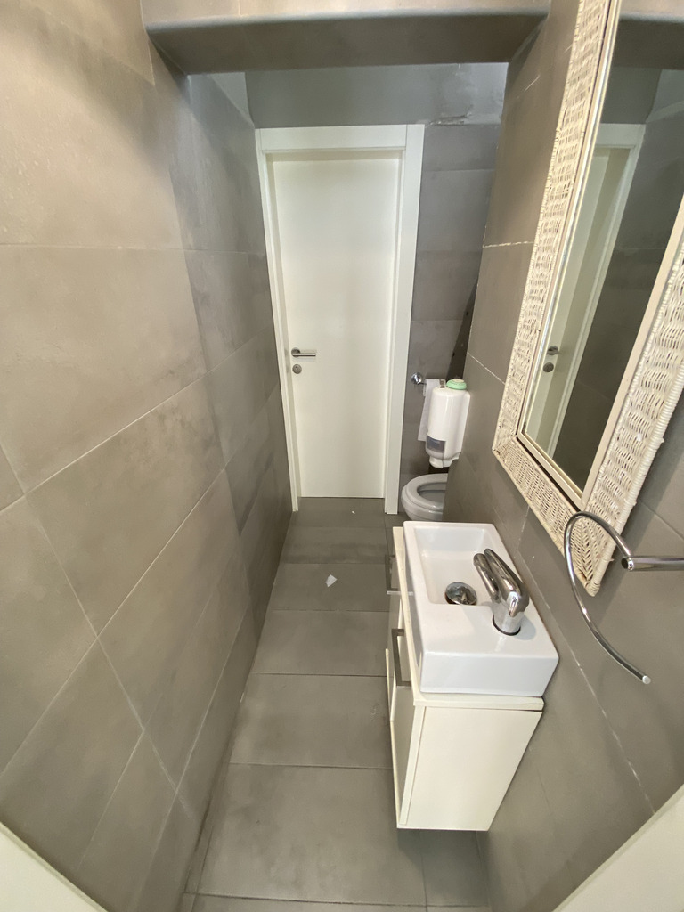 Shop for Long Let in Gżira - €1,200/month photo 6