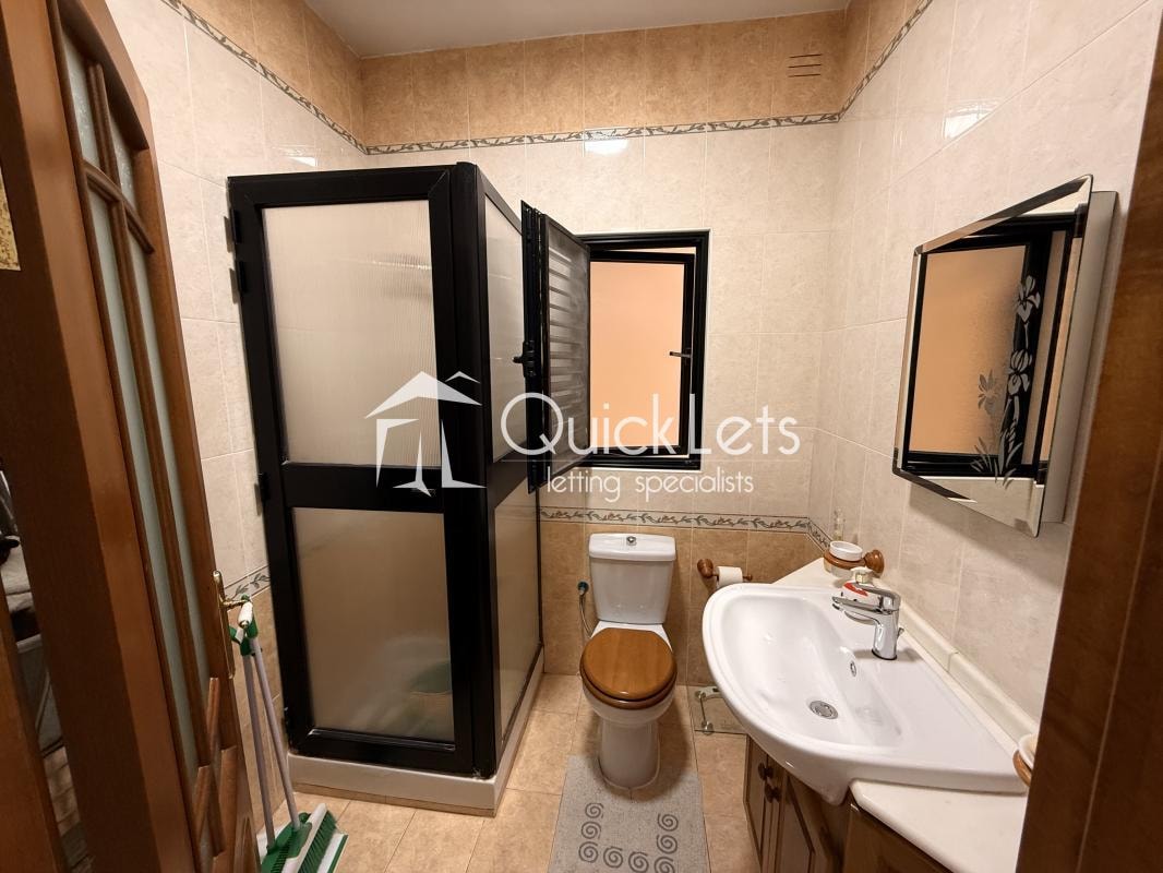 GZIRA  | APARTMENT | €1,550 /month photo 4