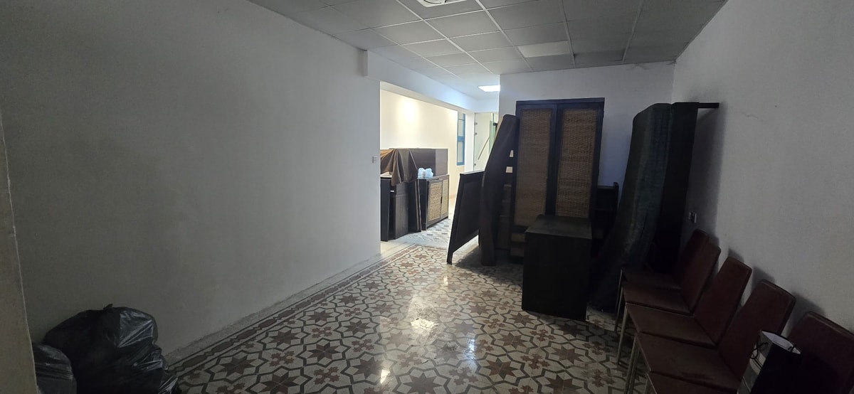 Office for Long Let in Valletta - €2,000/month photo 2
