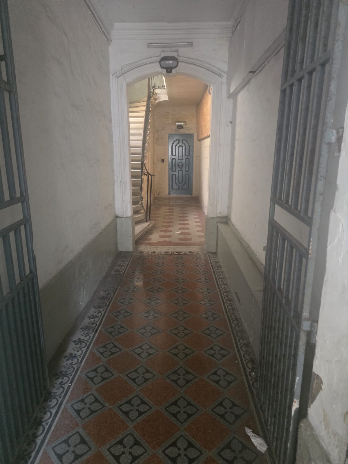 Charming Freehold 60 sqm 1-Bedroom Apartment in Valletta photo 9
