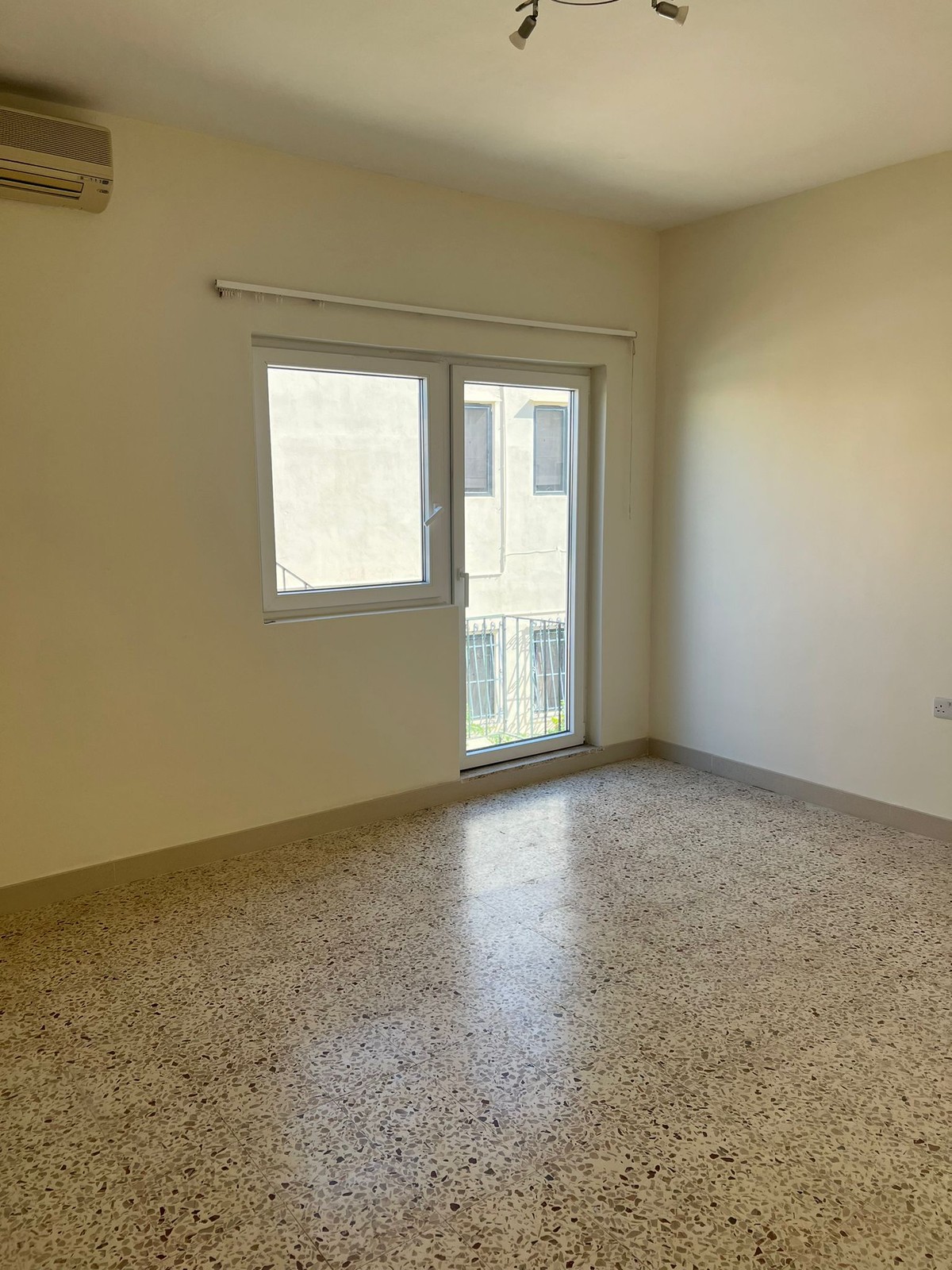 Spacious Villa with Private Pool in Prestigious Misrah Kola, Attard photo 5