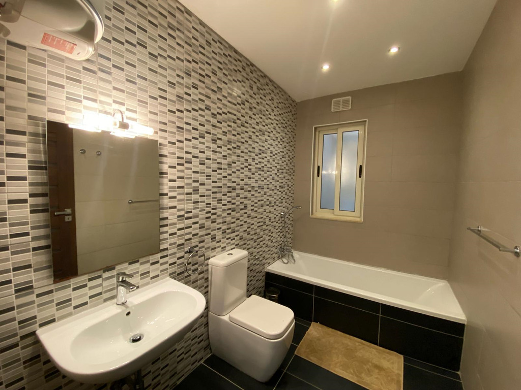 2 Bedroom Apartment for Long Let in Swieqi - €2,000/month photo 9