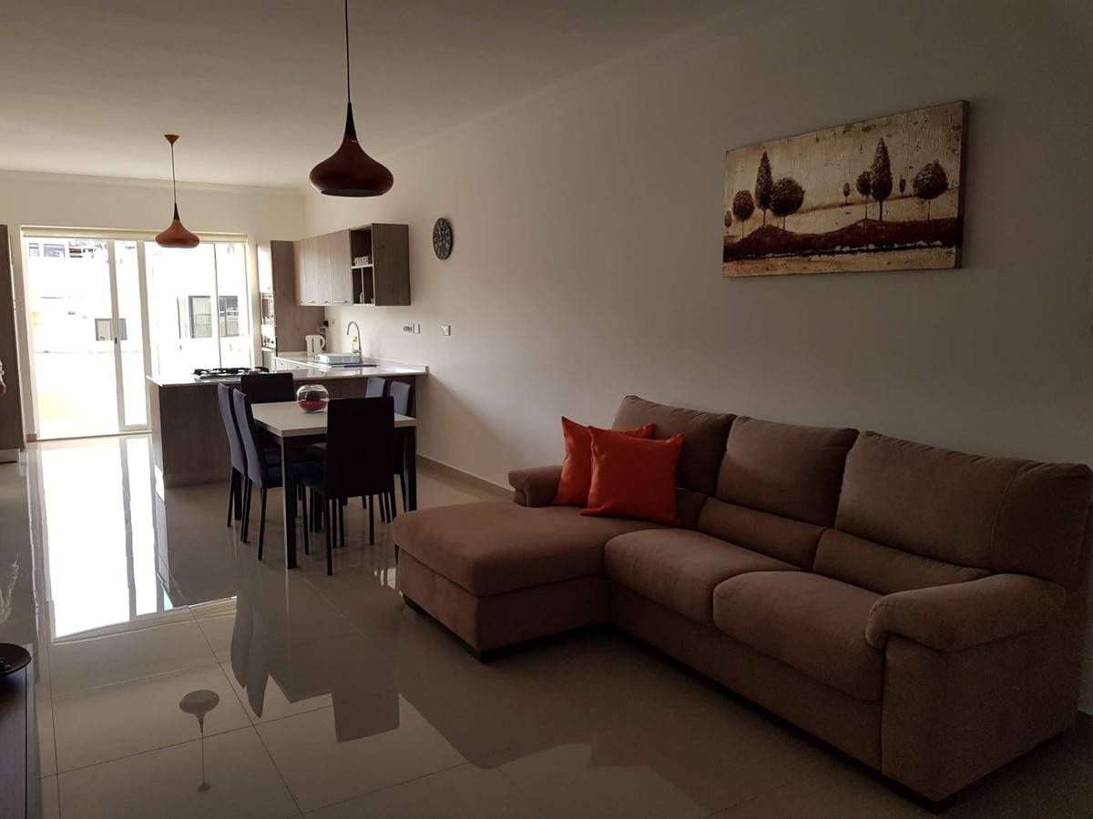 3 Bedroom Ensuite Apartment for Long Let in Swatar - €1,600/month