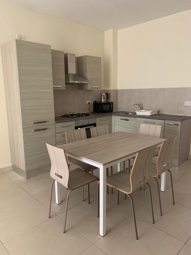 2 Bedroom Penthouse for Long Let in Ibraġ - €1,275/month