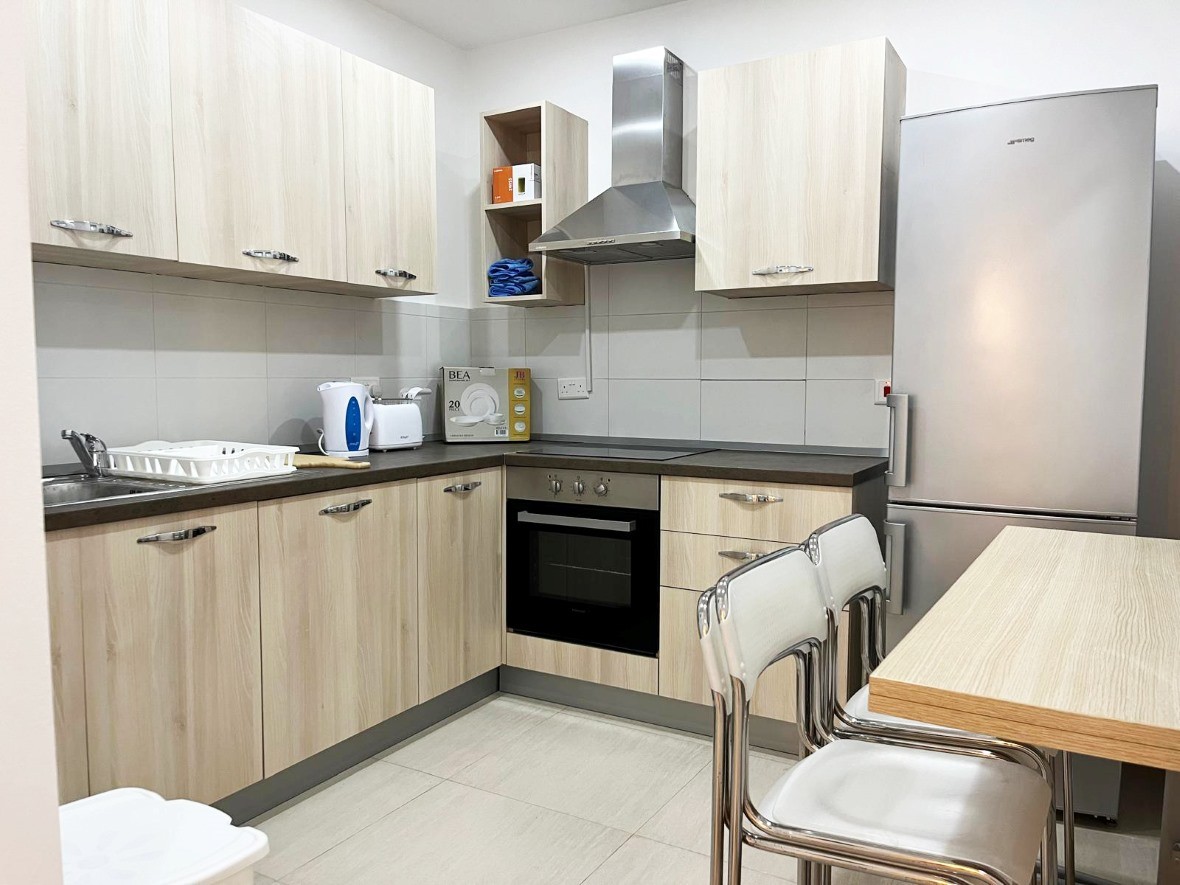 Charming 80sqm 2-Bedroom Maisonette in a Quiet Central Location in Sliema photo 3