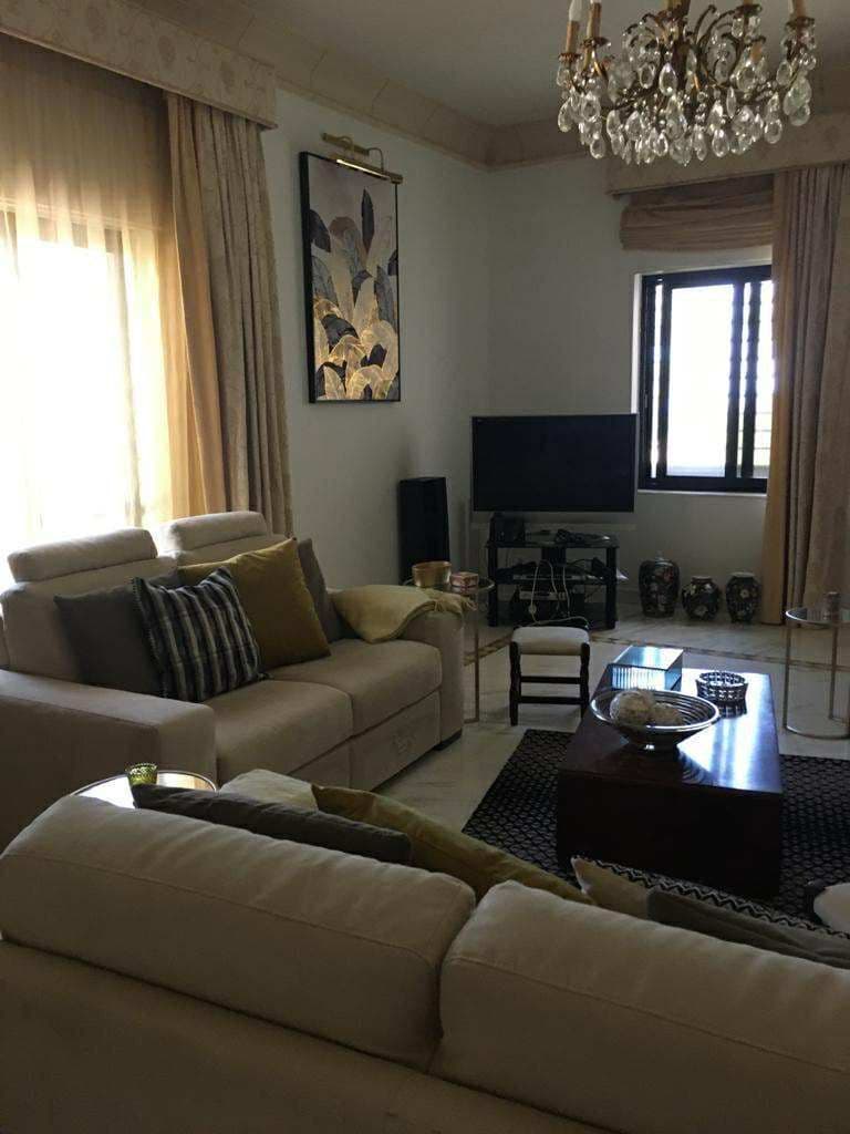 8 Bedroom Villa for Long Let in Ibraġ - €21,950/month