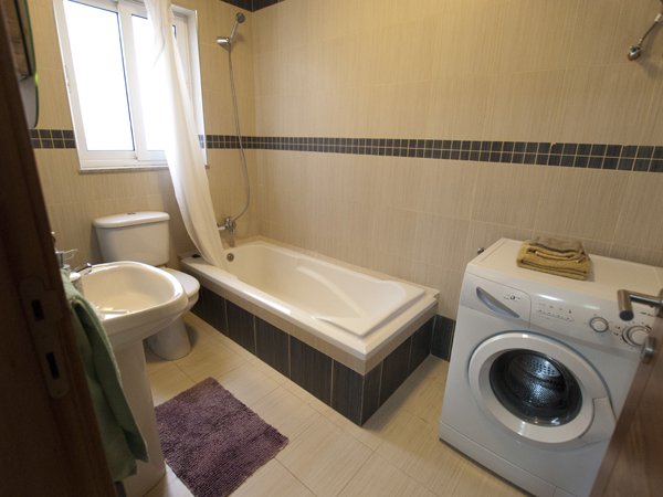 1 Bedroom Apartment for Long Let in Buġibba - €1,000/month photo 6