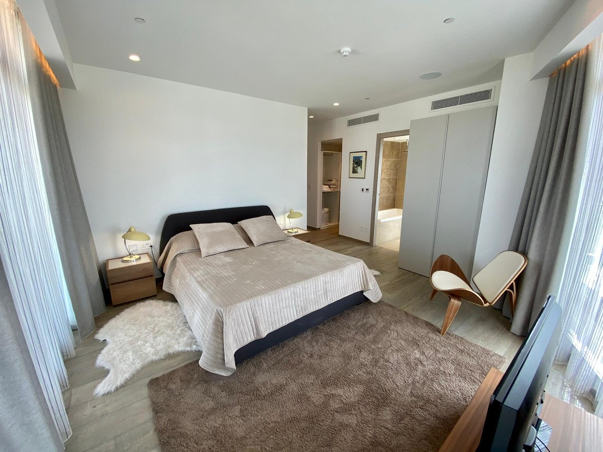 Spectacular Designer Finished 3-Bedroom Apartment with Panoramic Views in Gzira photo 5