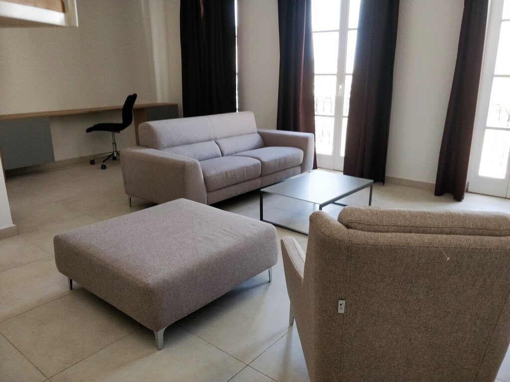 2 Bedroom Penthouse for Long Let in Paola - €1,750/month photo 4