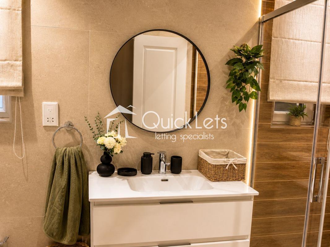 3 Bedroom Ensuite Apartment for Long Let in Sliema - €3,500/month photo 8