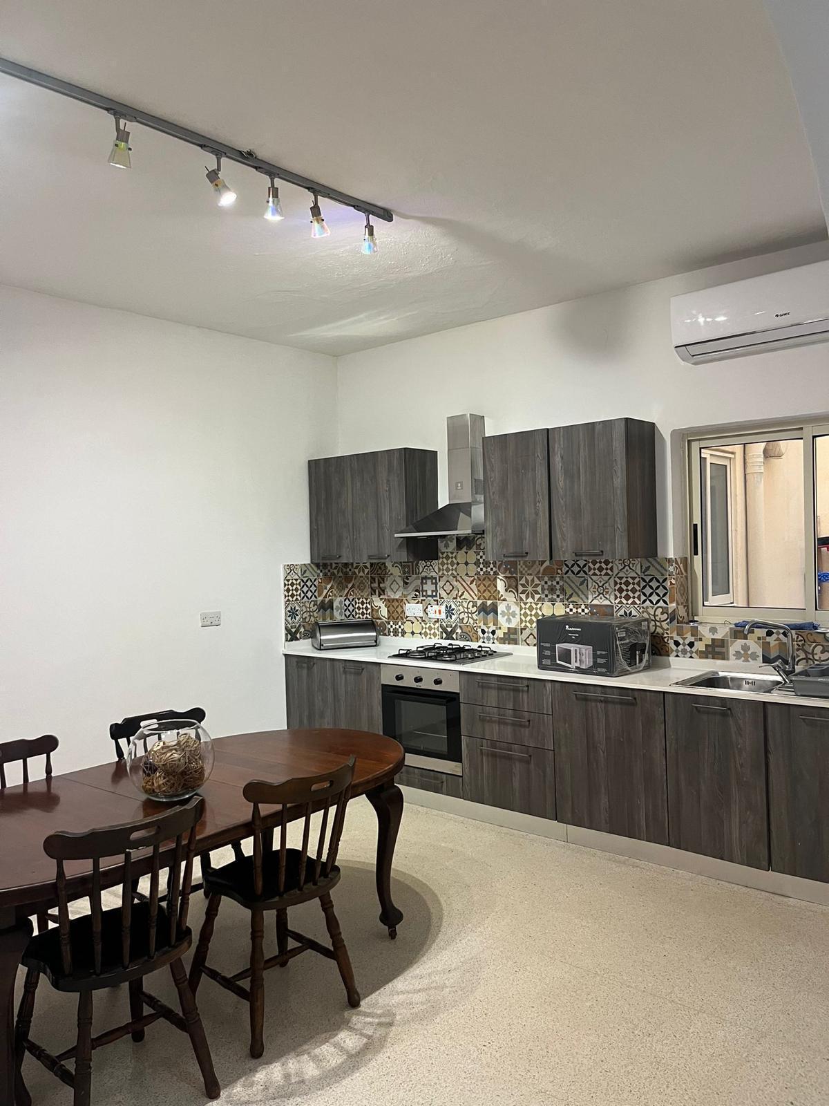 Swieqi Room Long/Short Let photo 4