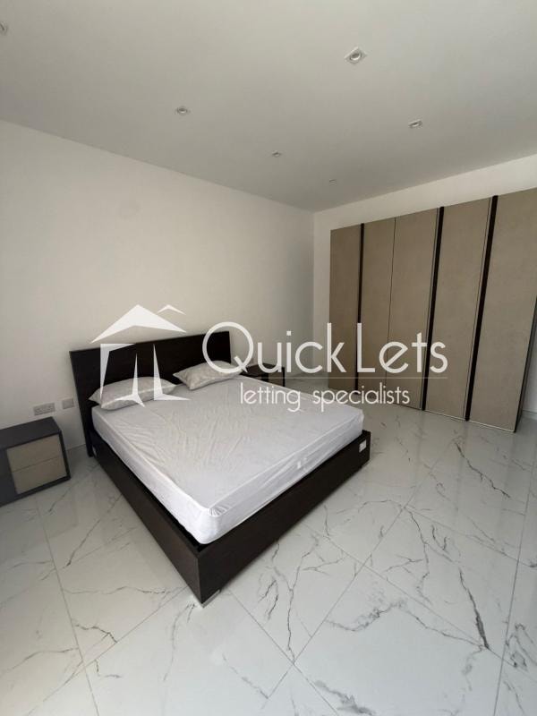 2 Bedroom Ensuite Penthouse for Long Let in Żurrieq - €1,500/month photo 4