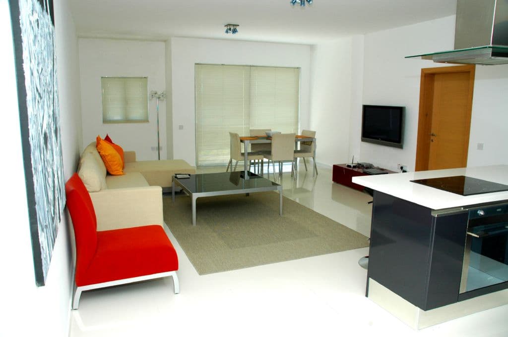 3 Bedroom Apartment for Long Let in Swieqi - €1,950/month
