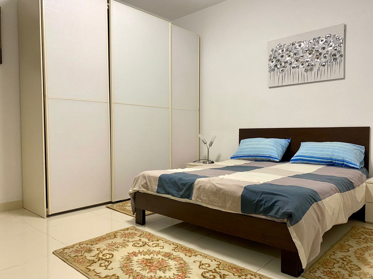 Modernly Furnished 2-Bedroom Maisonette in Gzira photo 6