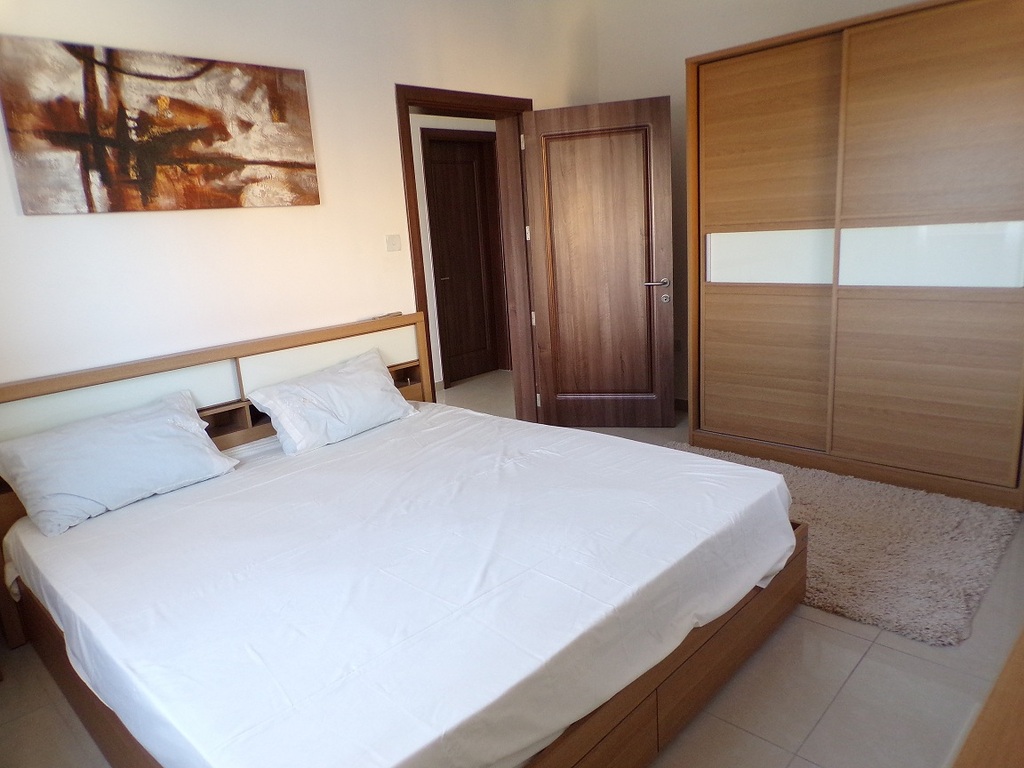 6 Bedroom Villa for Long Let in Madliena - €6,000/month photo 10