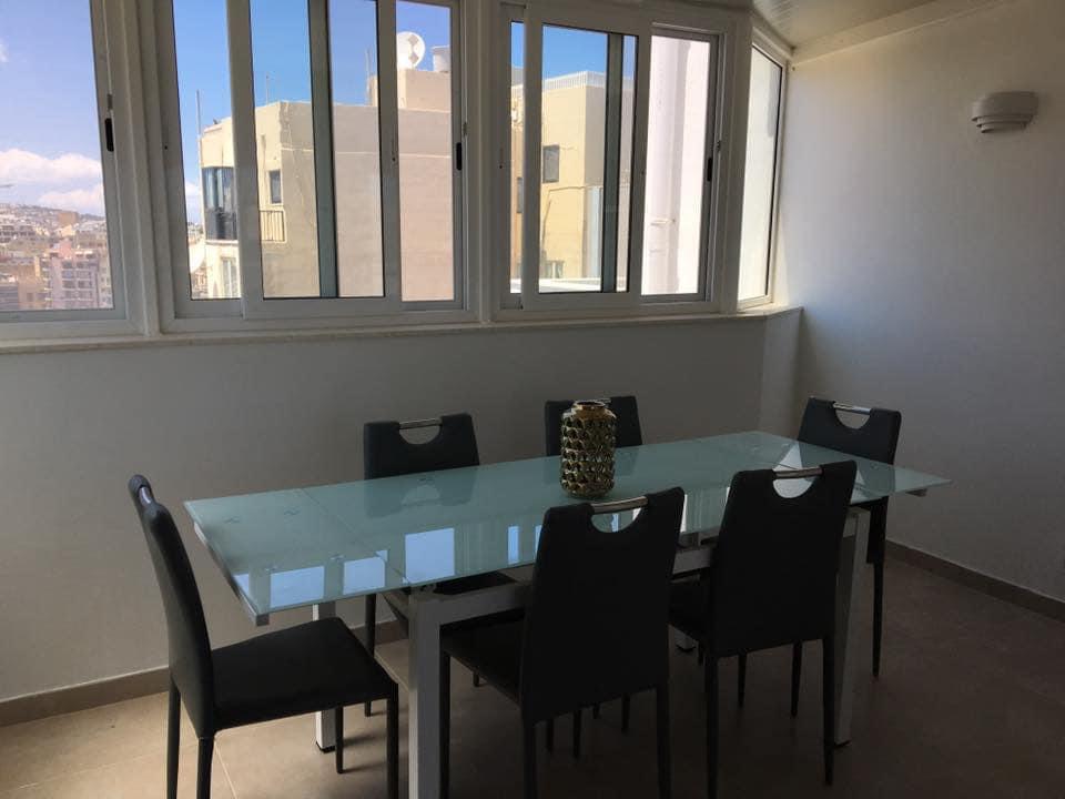 3 Bedroom Ensuite Penthouse for Long Let in Sliema - €2,500/month photo 4