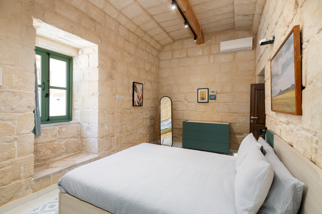 5 Bedroom House of Character for Long Let in Naxxar - €5,000/month photo 10