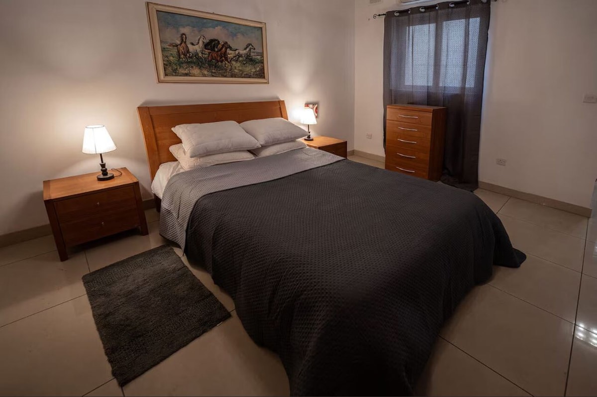 1 Bedroom Apartment for Long Let in Gżira - €1,499/month photo 6