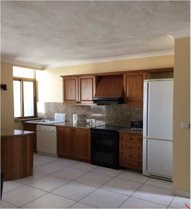 Stunning Seaview 2-Bedroom Penthouse in St. Julians photo 3
