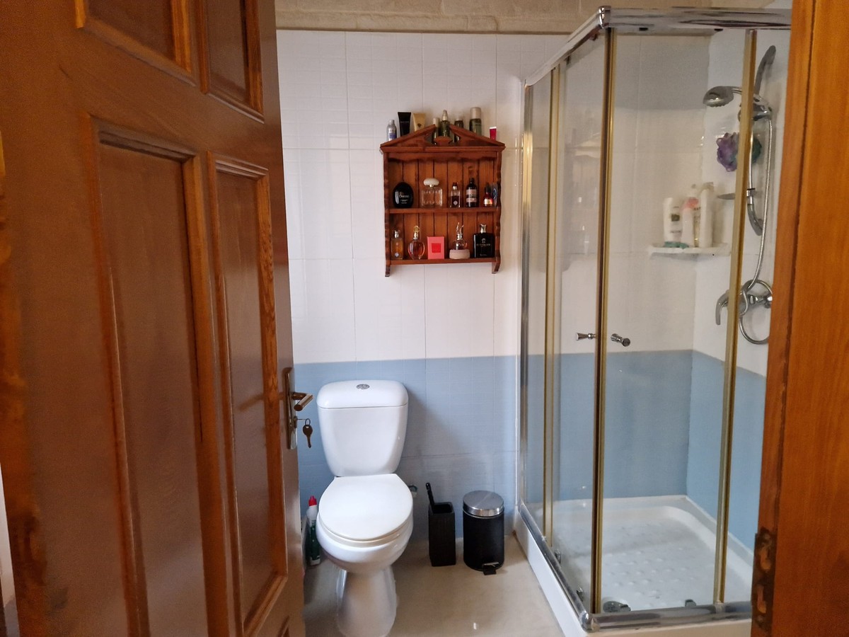 3 Bedroom Ensuite Farmhouse for Long Let in Nadur - €1,800/month photo 9