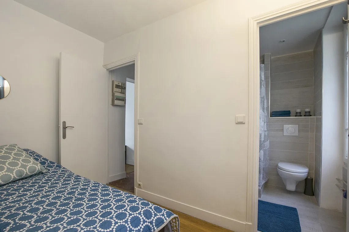 A peaceful, fully furnished retreat photo 4