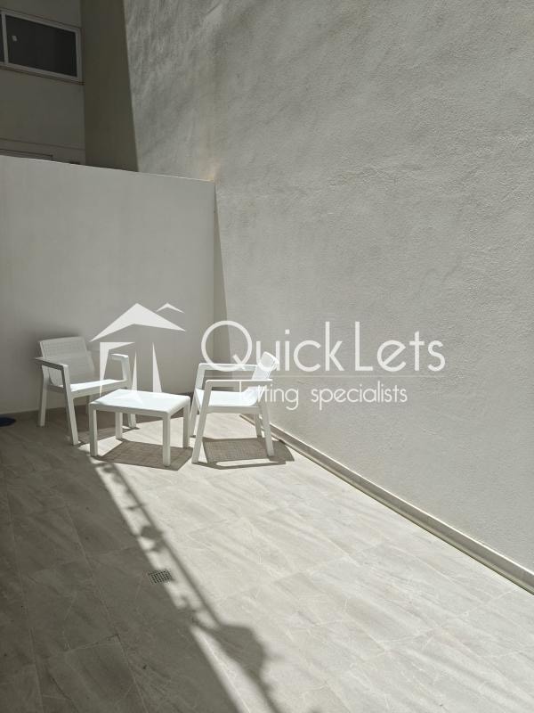 QORMI | Studio MAISONETTE  | €1,300 /month photo 9