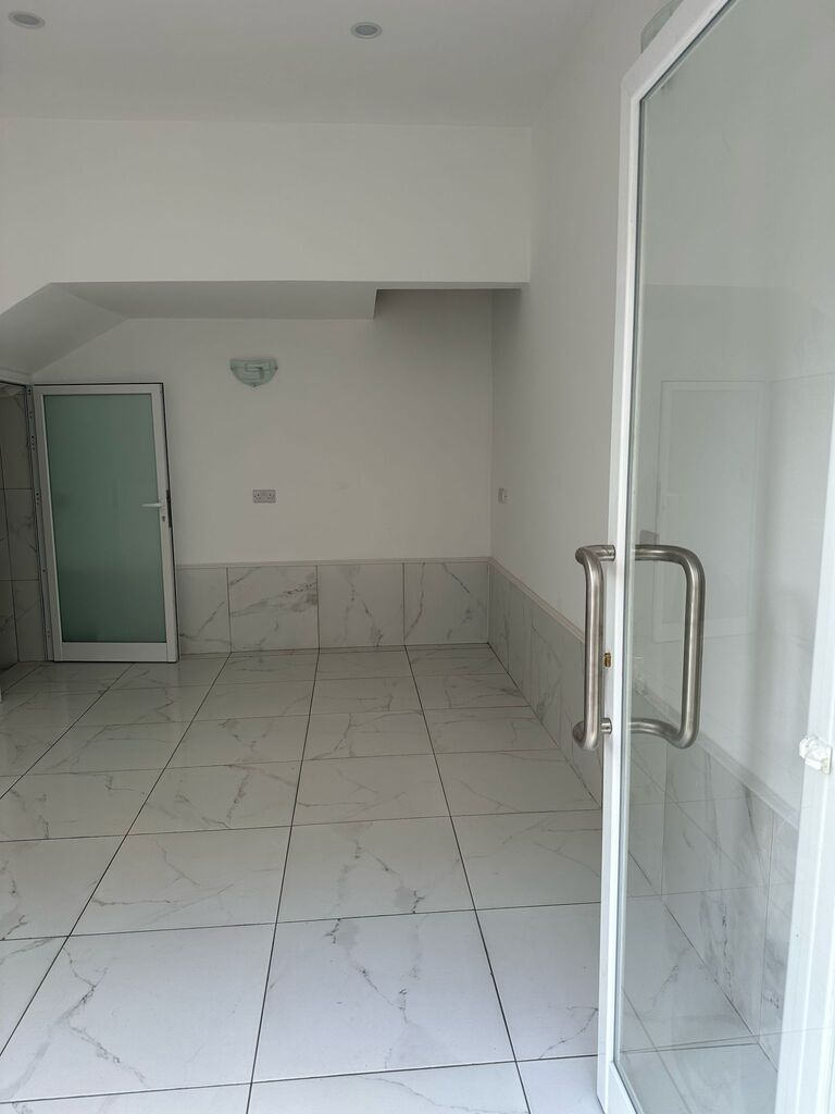 Shop for Long Let in Fgura - €400/month photo 2
